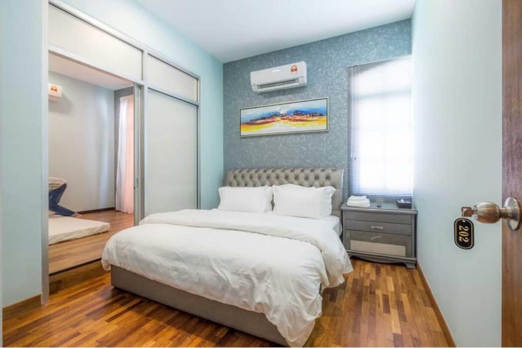 Willa 6, Persiaran Tanjung Bunga 3 Batu Ferringhi Zewnętrze zdjęcie